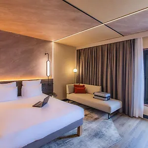 Novotel 4* ליסבון